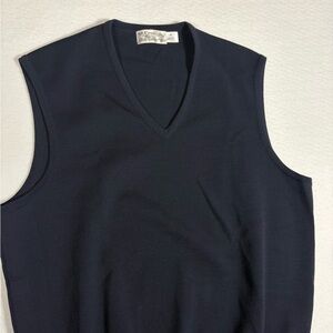St.Croix Knits Navy Blue sleeveless sweater vest 100%w wool #T0054 L:44 Ch:26
